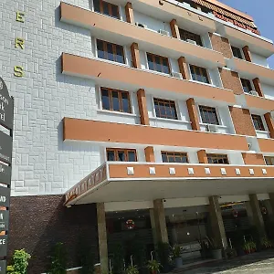 Paulson Park Bed & Breakfast Kochi