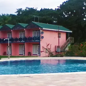 Canoe Bay Resort Lowlands